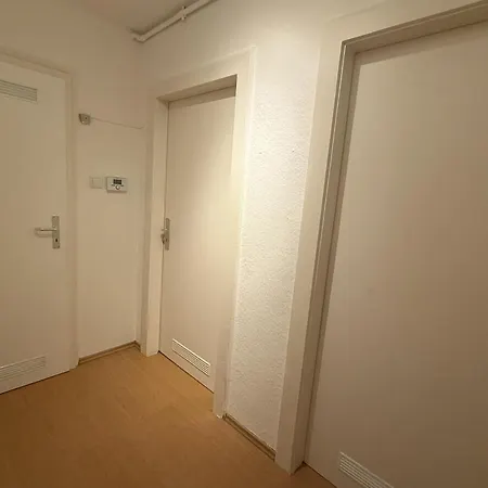Helle Und Ruhige 2-zimmer-wohnung Im Zentrum * Norimberk