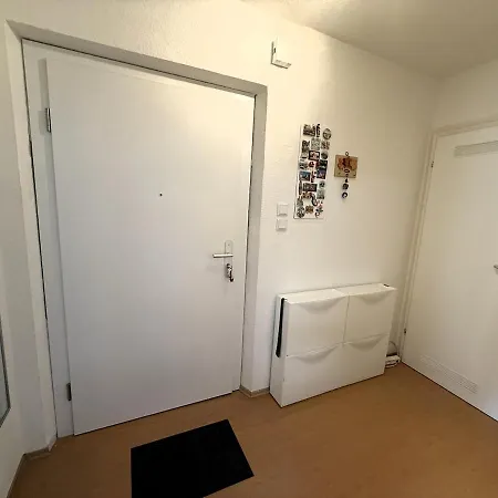 Helle Und Ruhige 2-zimmer-wohnung Im Zentrum Apartmán